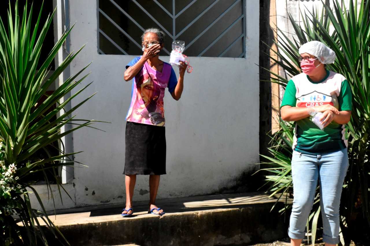 Camacã: Idosos do Clube da Melhor Idade são surpreendidos com homenagem da Secretaria de Assistência Social.